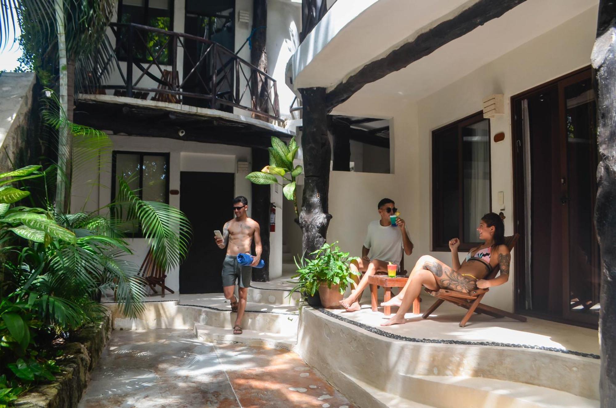 Siesta Fiesta Hotel Adults Only - 5Th Avenue 普拉亚卡门 外观 照片