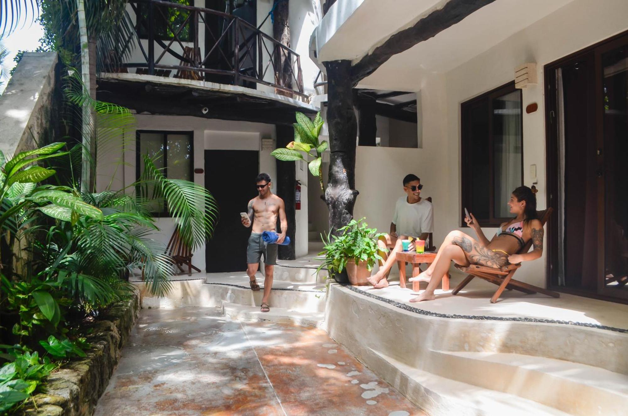 Siesta Fiesta Hotel Adults Only - 5Th Avenue 普拉亚卡门 外观 照片